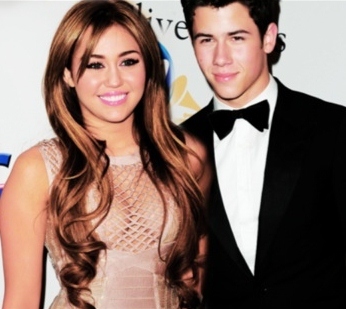 AlexLovesAriana's profile picture. Alex is fucking amazing. js. Love youu Alex. ;) - Ariana