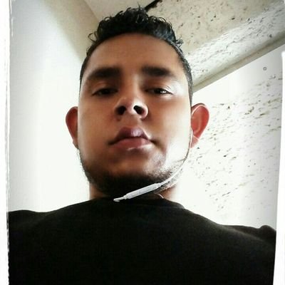 omar22051's profile picture. hola me gusta hacer nuevas amistades y sobretodo amigas que sean muy hot