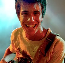 Since: 09/09/2010. Oficializado: 01/03/2011. Sente orgulho da Restart? Follow-me. Donas: @beatrizz_crl , @ma_ribeiro_ e @LarissaBaayer. /