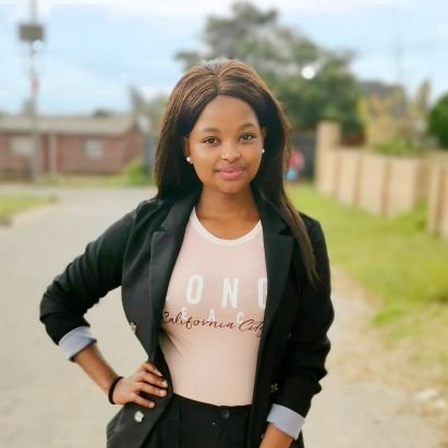 Daughter of the Most High God♥️. The girl with a Sword 🗡️..The Sword of the Holy Spirit 🙏
Jesus girl🌹🌺
IG:@nandiphadhlamini