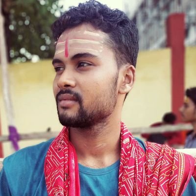 DhirajS53846358's profile picture. One should never be considered small because a pen of 5 rupees also signs a check of 5 crores.