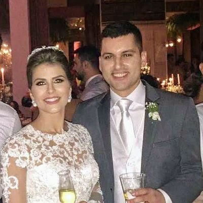 Médico formado pela UnP.
Ortopedista e Traumatologista formado pela Santa Casa São Paulo
Especializando em cirurgia de Ombro e Cotovelo na UNIFESP