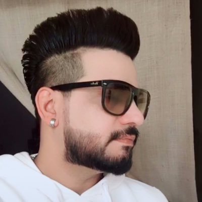 قُلۡ أعوذُ برب ٱلفلق من شَرِّ ما خلق ومن شَرِّ غاسقٍ إذَاَ وقب ومن شَرِّ ٱلنَّفَّـٰثَـٰتِ في ٱلعقد ومن شَرِّ حاسدٍ إذَاَ حسد ﴾