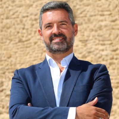 Alcalde de Rota. Secretario Gral. del PSOE de Rota. Arquitecto, me encanta analizar la evolución de las ciudades, creo que la mía tiene mucho futuro.