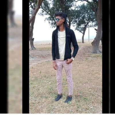 AkashGu72209278's profile picture. good vibes only ✌🏻