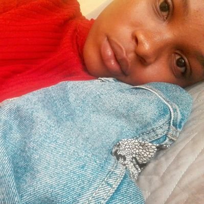 WaronaKenosi's profile picture. God
basketball
fashion 
Happiness