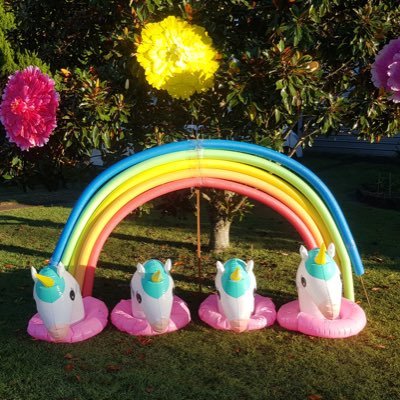 We like to decorate our garden with messages and celebrate seasonal/special events.