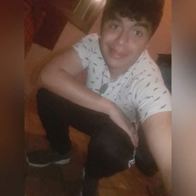 vive la vida a cada momento...porque aveces solo te quedan recuerdos..🤠🤷♂️