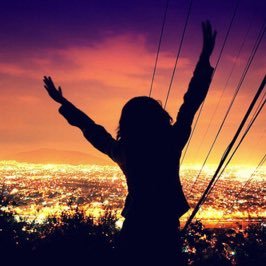 LizzyAnne1999's profile picture. 