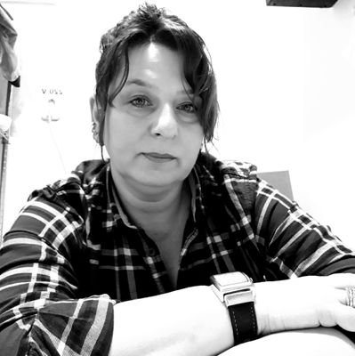 aura_nicolae's profile picture. 