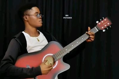Gospel Artiste🎼 pianist 🎹music promoter 💻blogger 🖥contact me on 📞08133658436