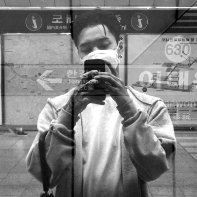 : 谸 ೨
                   ₊вlacĸ ᥱ red