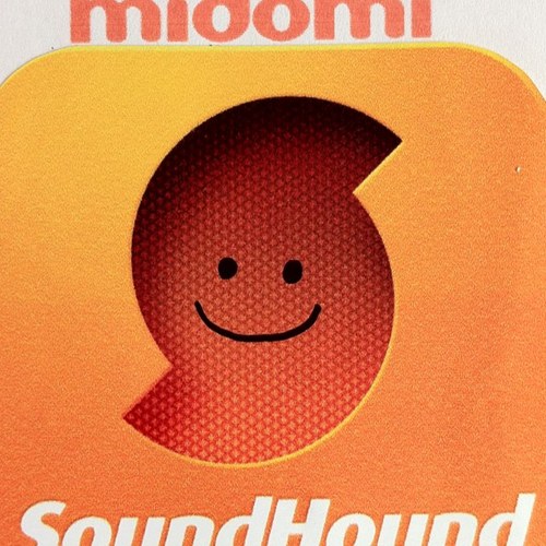 midomiとmidomi SoundHoundの中の人を代表したアカウントです。midomi SoundHoundは、自分で歌ったり、ラジオから流れる曲などを聴かせて、探したい曲を瞬時に検索する便利アプリです。皆様の音楽ライフに、是非お供させてください♪