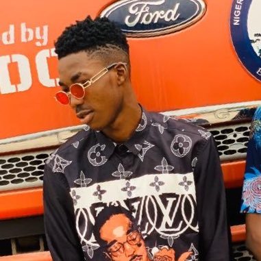 Designe80048214's profile picture. I’m cool