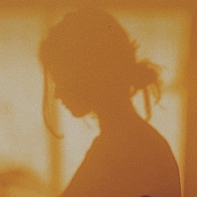 spinzxx's profile picture. human shelter cat & an endearing train wreck | perpetually melancholy & slightly unhinged |