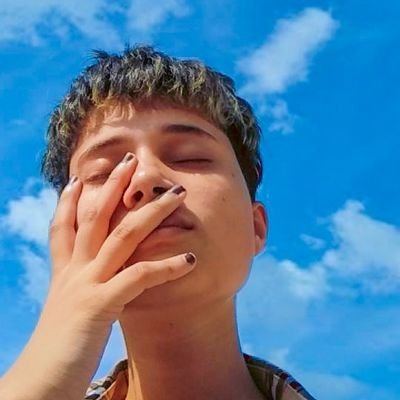 veegent_'s profile picture. A 17 y/o kid who laughs at his own jokes.
Transmale. He/Him.

YouTube - VeeGent
      Instagram - @veegent