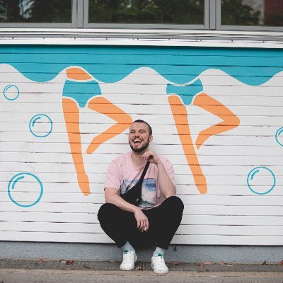 dominikwendl's profile picture. singer of @pleasemadame / trash csgo player / DNK__