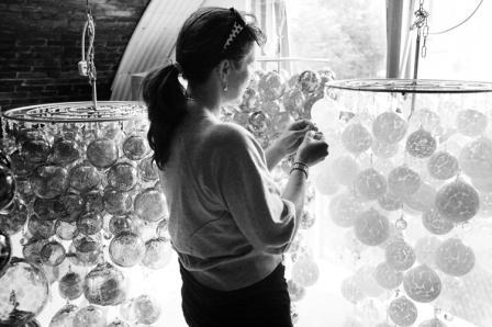 RoastDesigns's profile picture. Handcrafted chandeliers in blown glass, made to order to your exact specification. We transform spaces with beautiful bespoke lighting.