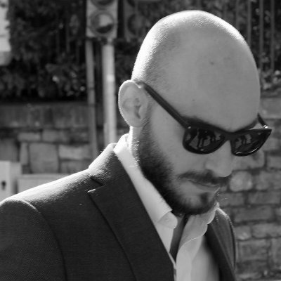 Scientific copywriter @SegnoeForma
PhD @uni_ulm
Vice-Director @culturico: https://t.co/nnSHaBxGQX
Writer: simred (at) hotmail . it