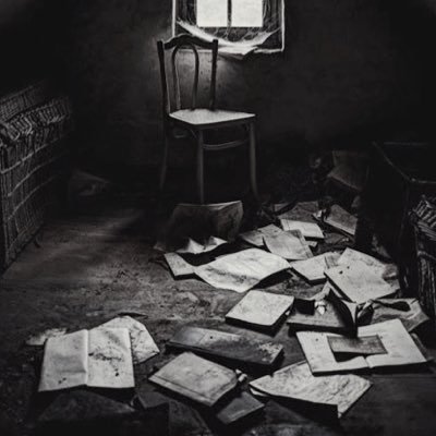 بين قلم وورق وأقتبس من وحي العقلاء،Readom مستوحى من”wisdom”💙