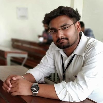 ashu_jhaa's profile picture. 