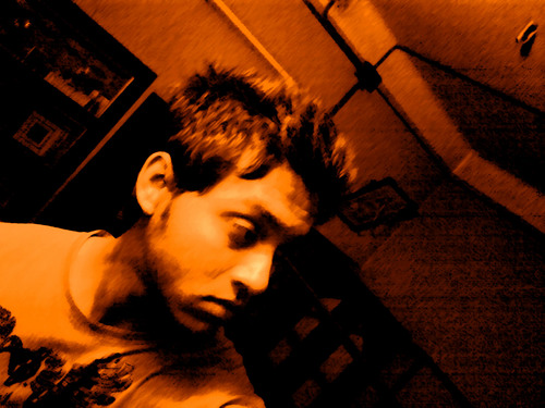 ahinsays's profile picture. 