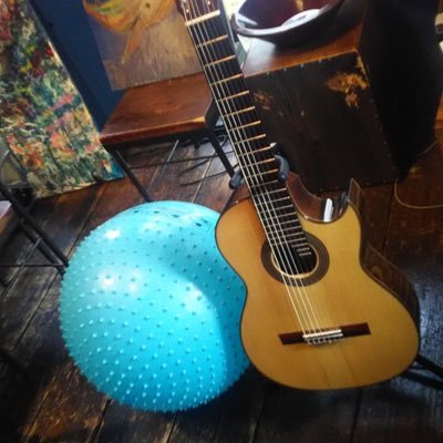 mopulai8's profile picture. 言語や言語学、サブカル等に若干の興味あり。全科素人、百家門外漢。#モプ索 https://t.co/6vyvETRfD5