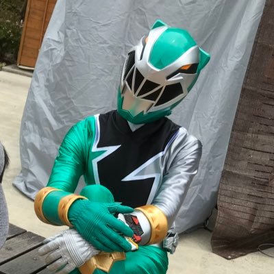 airobot23's profile picture. BBAにはついったー難しくて難しくて、、 汗 。好きなもの、旅行、v6、時任三郎様、あぶない刑事、、、のんき気ままにつぶやいてます。返信は基本的にしません。あくまでも、独り言のつぶやきですので、、悪しからず