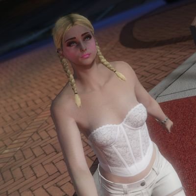 Born in North Yankton | Sisters @PaulineGTAV & @KatieGTAV | Addicted to Lingerie | #PS4 | #5EXY | #Millionaire | Lesbian