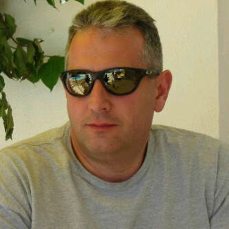 shoulderstweet's profile picture. 