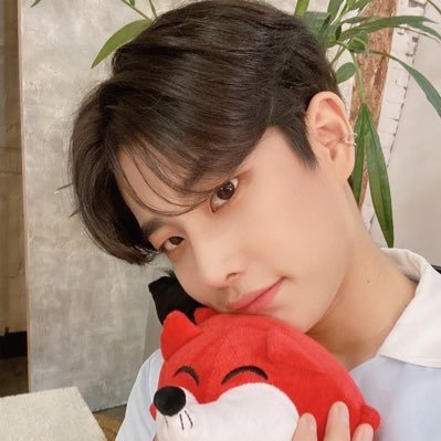 mj_4s2's profile picture. 브라운아이즈 - 가지마 가지마