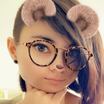 Twitch Streamer ~ Music Junckie ~ Gamer ~ Animal Lover ~