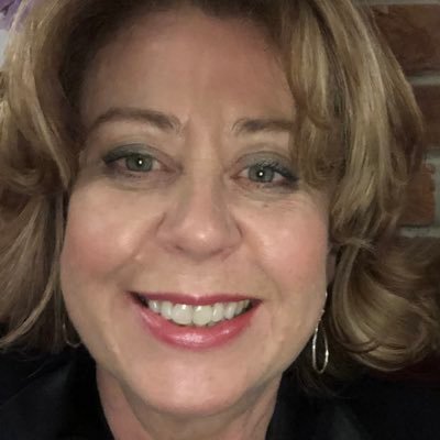 KarenReynoldsx's profile picture. 