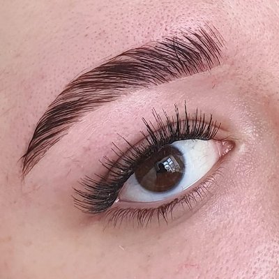 CharCharLashes's profile picture. Semi permanent make up artist