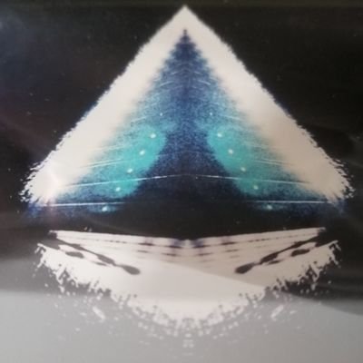 2020年アイドルさんの魅力に突如気づいた只の人GLAY30thでちゃんと追いかけ始める
クロスノエシスの最強アイドル@CRNS_RISA
2025年@mika_chala さんの歌に出会う
そして青@ao_cowoloという新たな場所へ辿り着く