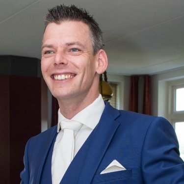 'Digiover', Enthusiastic Windows Server #Sysadmin, PowerShell, WordPress Hosting & Docs. Embrace - The Human Cloud. FC Groningen 💚🤍
https://t.co/Vrow7NF2Du