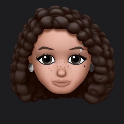 FreelancerMv's profile picture. Freelancer, working by the beach with beautiful kids & a mature hunk who likes free diving.