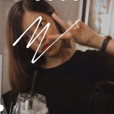 KimiiElaine's profile picture. Im a good girl with a lot of bad habits.