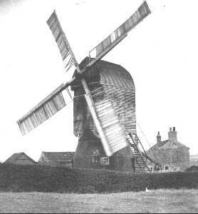 electionmill's profile picture. watching Huddersfield SU elections and bringing you the gossip and rumours