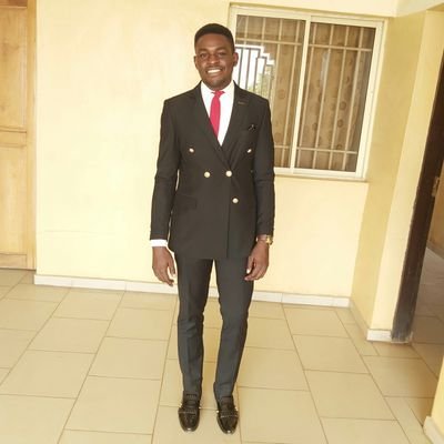 Ainavic's profile picture. Medical doctor✨