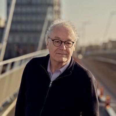 Verslaggever & auteur 'Doorlopen! er valt hier niets te zien'