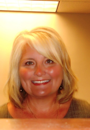 marciasweat's profile picture. wife/mother/banker/lover of dogs, pedicures, and the sunshine!