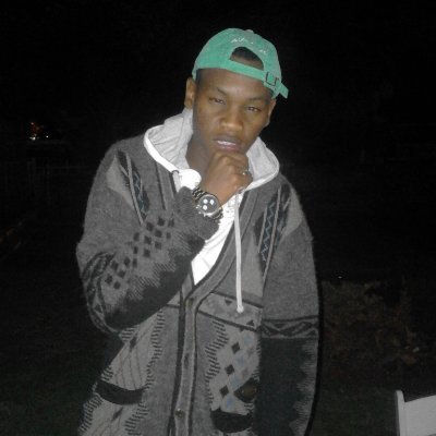 《🎶Music lover😍》《Basketball fanatic 》| Lyricist /MC| Sense of 😂on a 💯⏪