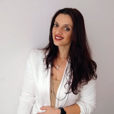 evellynzagui's profile picture. Product Manager. Instagram: @evellyn.zagui