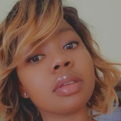 radasi_luyanda's profile picture. Media studies.South Africa ..Gauteng/ KZN🇿🇦.proudly Xhosa/ Zulu girl✊🏽