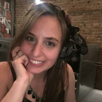 florcossa22's profile picture. Traductora-Viajera 
Siempre en un viaje
A veces escribo