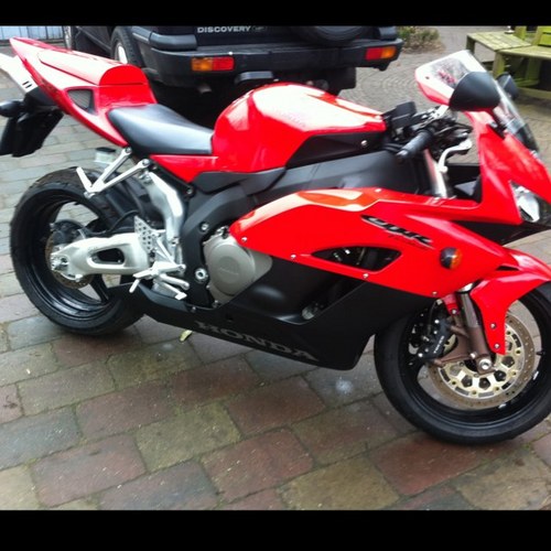 pfleur69's profile picture. 