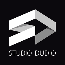 I am graphic artist based in Scotland. I currently work as a Senior Designer at Hotscot.