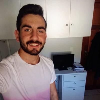 Téc. agricola 🚜

Estudante de med. veterinária 📗💉