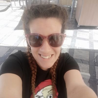 Coral18901's profile picture. Me gustan las croquetas. Me da miedo ver Cuarto Milenio sola. Lloro con casi todas las películas.